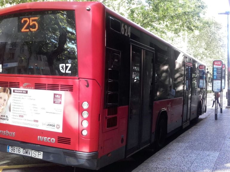 Un autobús urbano de la ciudad de Zaragoza. 