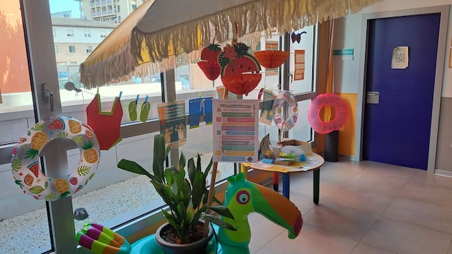 Mesa informativa para la prevención del calor.