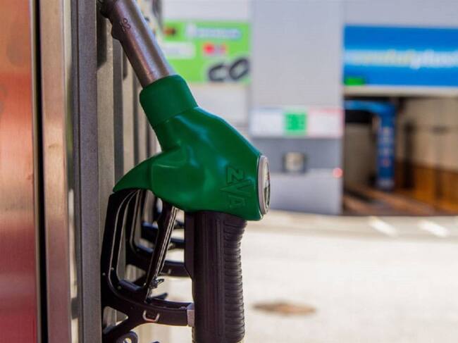 El ministre de Finances recorda que els diners de l'impost serviran per finançar la rebaixa del transport públic