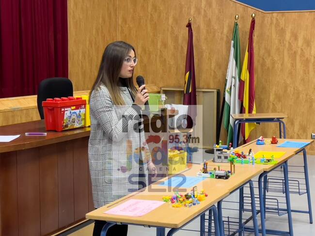 Intervención de la monitora de Art Diversia, Rosario Rubio