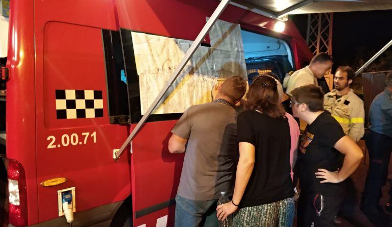 En la recerca hi van participar Bombers, Agents Rurals, Mossos d'Esquadra, veïns i alguns pares dels menors.