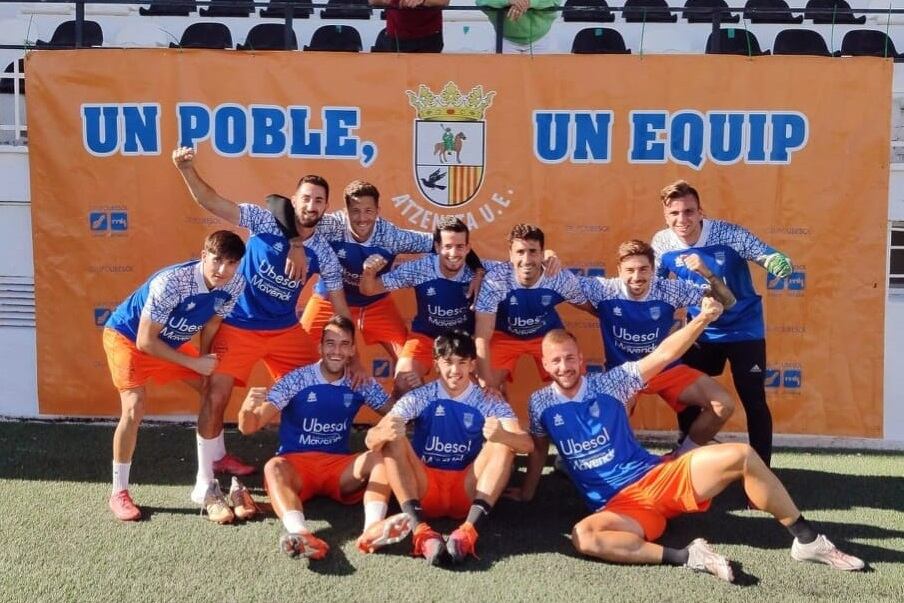 L'Atzeneta UE s'entrenava ahir a El Clariano d'Ontinyent