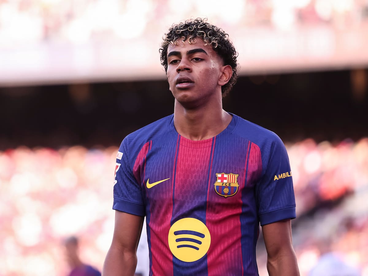 Lamine Yamal, molesto tras la sustitución y Bakero responde: "Estoy cansado de los que se enfadan cuando les cambian"