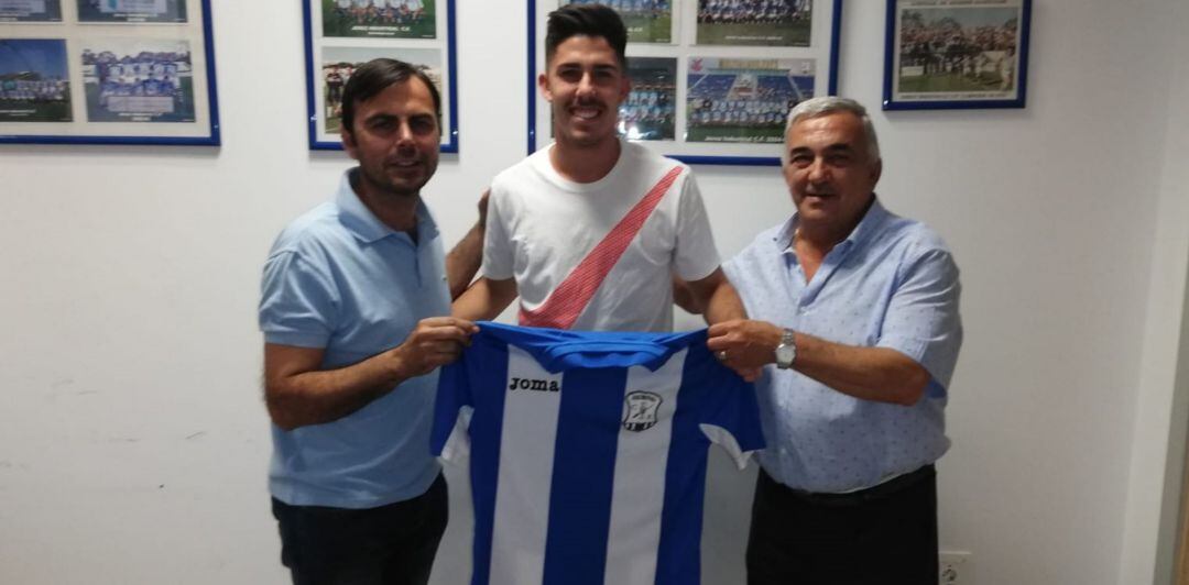 Quintero durante su presentación como jugador del Jerez Industrial CF