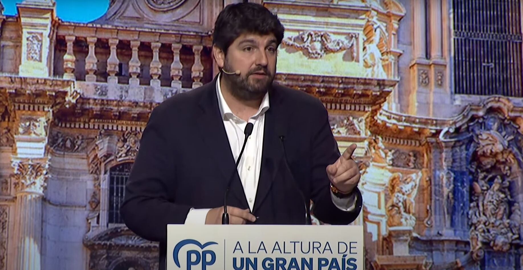 Fernando López Miras durante su intervención en el acto del PP en Zaragoza este sábado