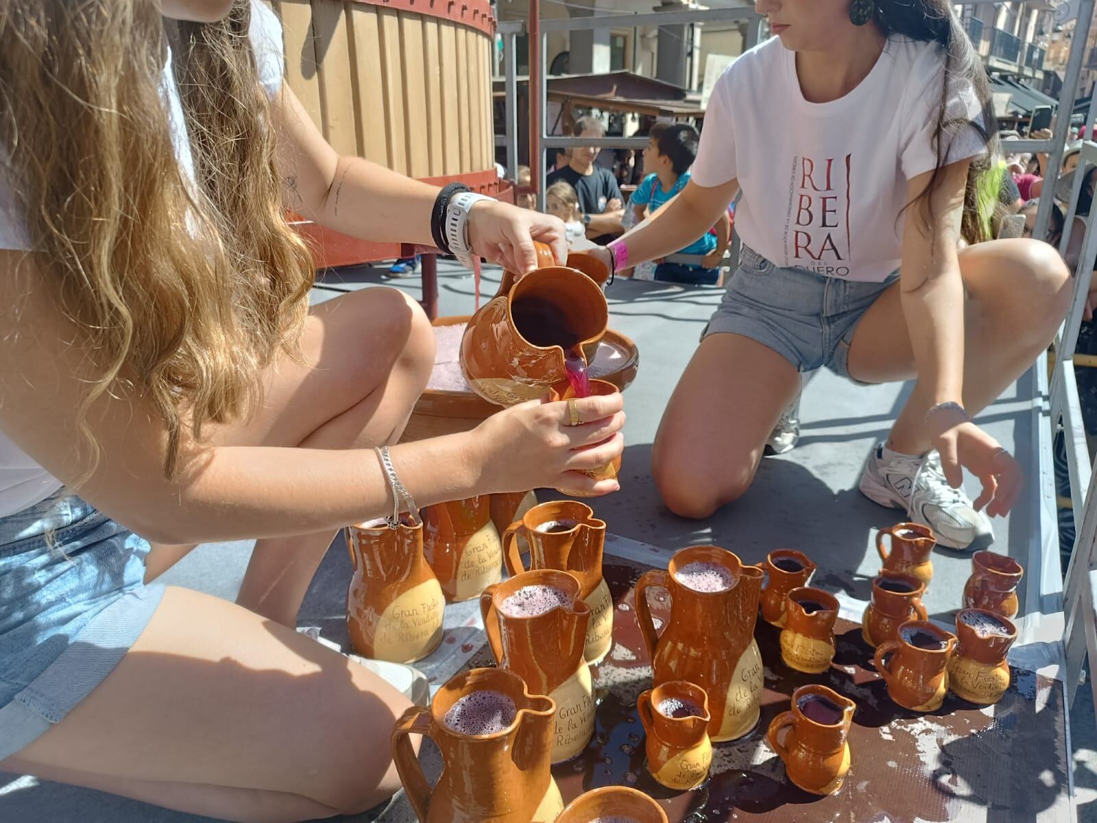 Tras el pisado, reparto del mosto