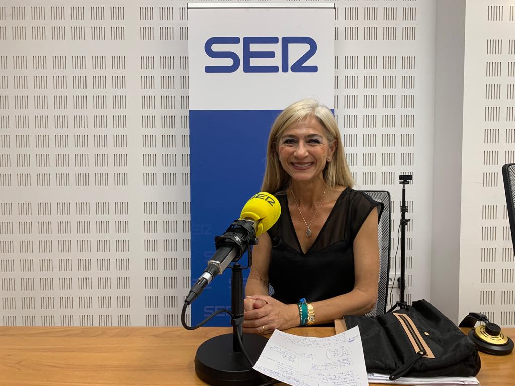 Patricia del Pozo, en el estudio &#039;Iñaki Gabilondo&#039; de Radio Sevilla