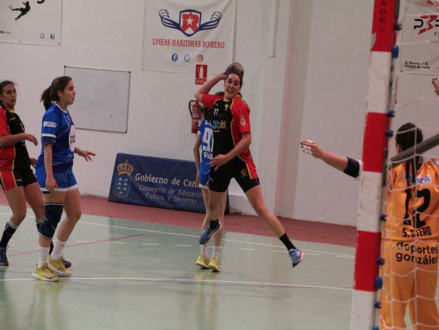 Imagen de archivo de uno d elos partidos del Lanzarote Zonzamas en su cancha.