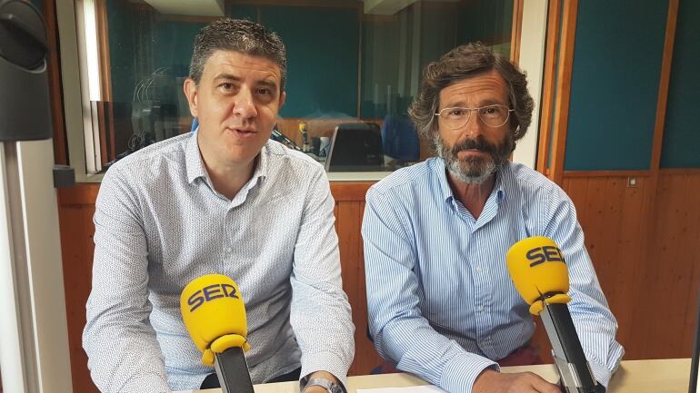 Paco Sierra y Antonio Gómez durante la tertulia de La Ventana de Cantabria 