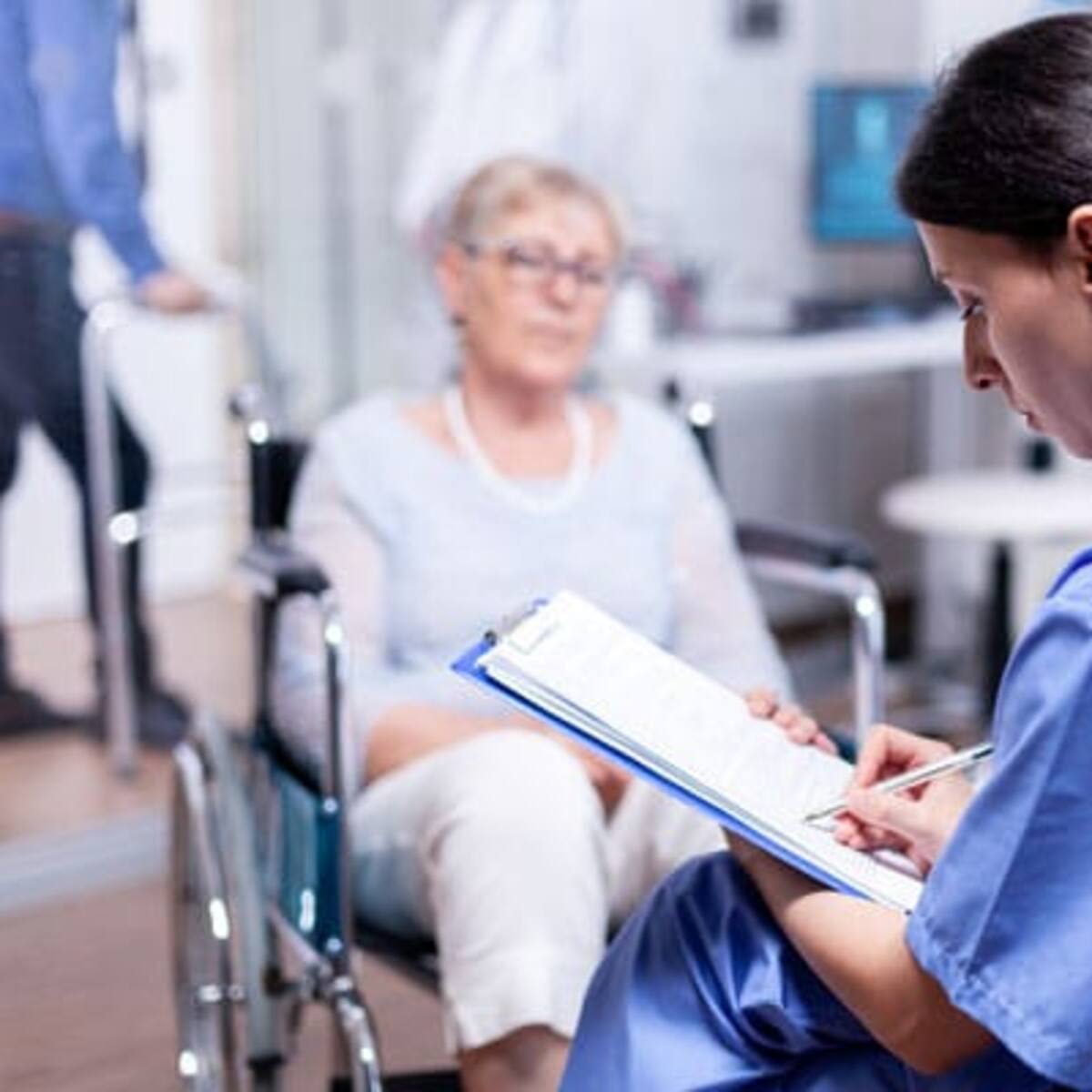 Los afectados por ELA denuncian el abandono de los enfermos que no tienen medios económicos