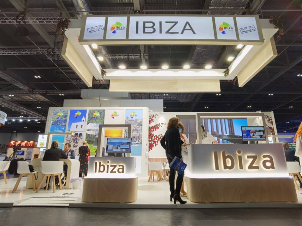 Las Pitiusas despiden la World Travel Market con la esperanza de tener temporadas turísticas de nueve meses