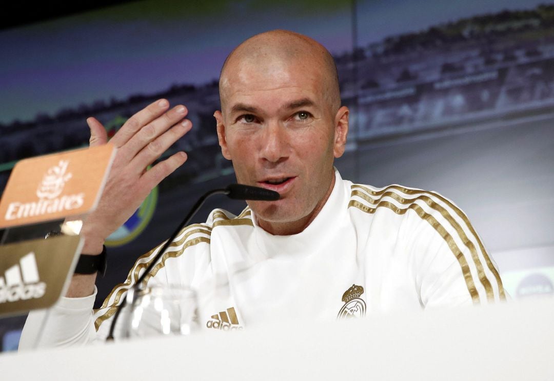 Zidane durante la conferencia de prensa 