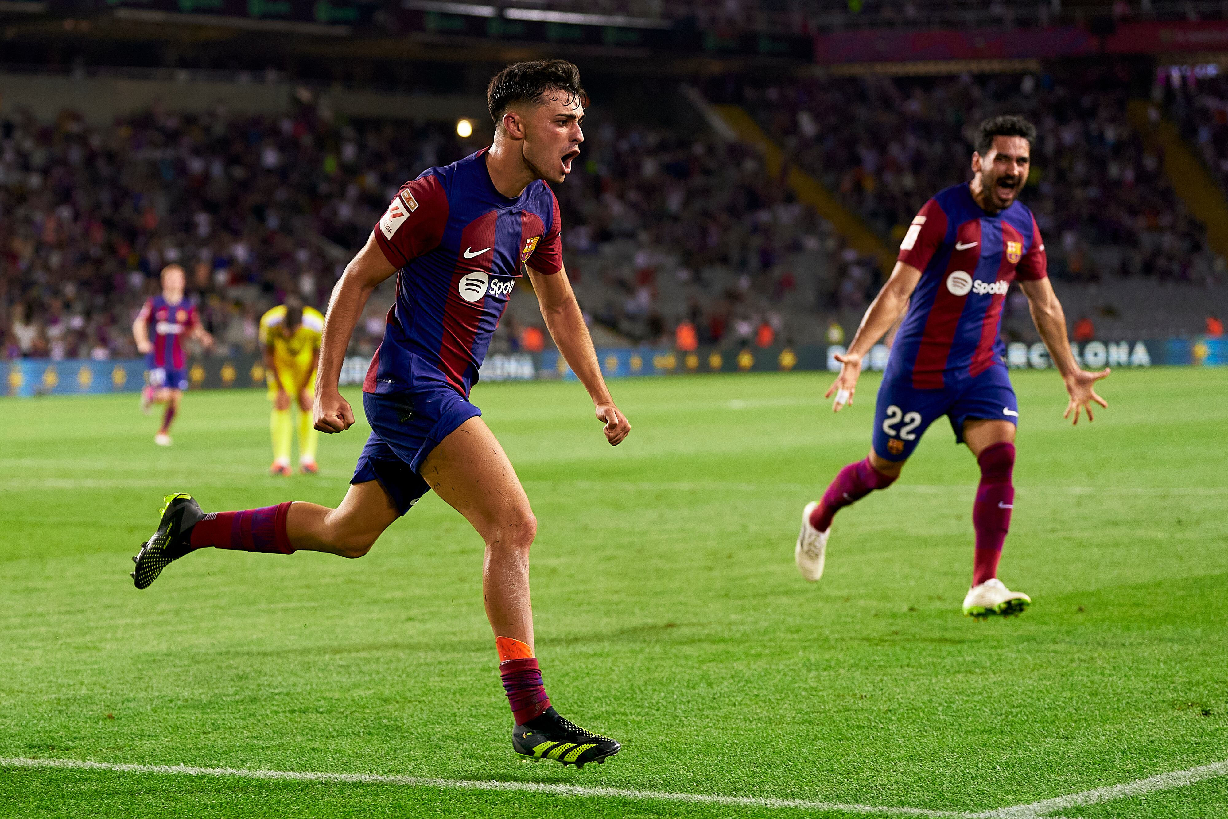 Pedri celebra el primer gol del Barça amb el Cadis