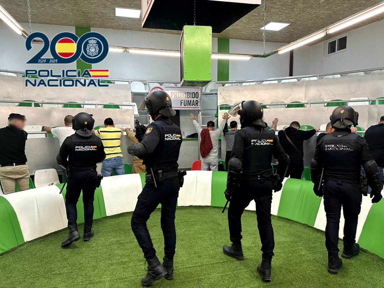 La Policía Nacional desmantela en Aspe (Alicante) una organización dedicada a las peleas ilegales de gallos