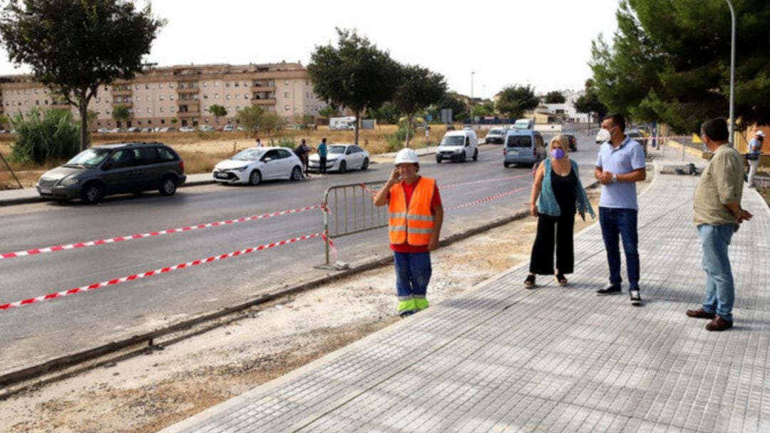 La alcaldesa de Jerez de visita en la zona 