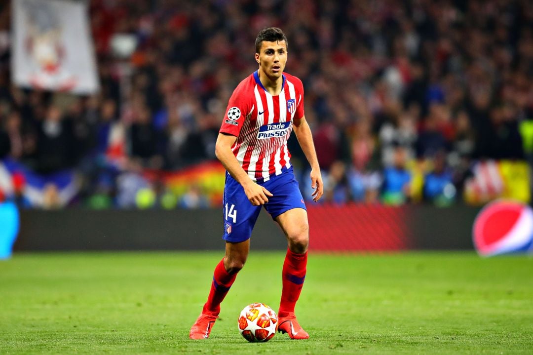 Rodrigo Hernández, durante un partido de esta temporada