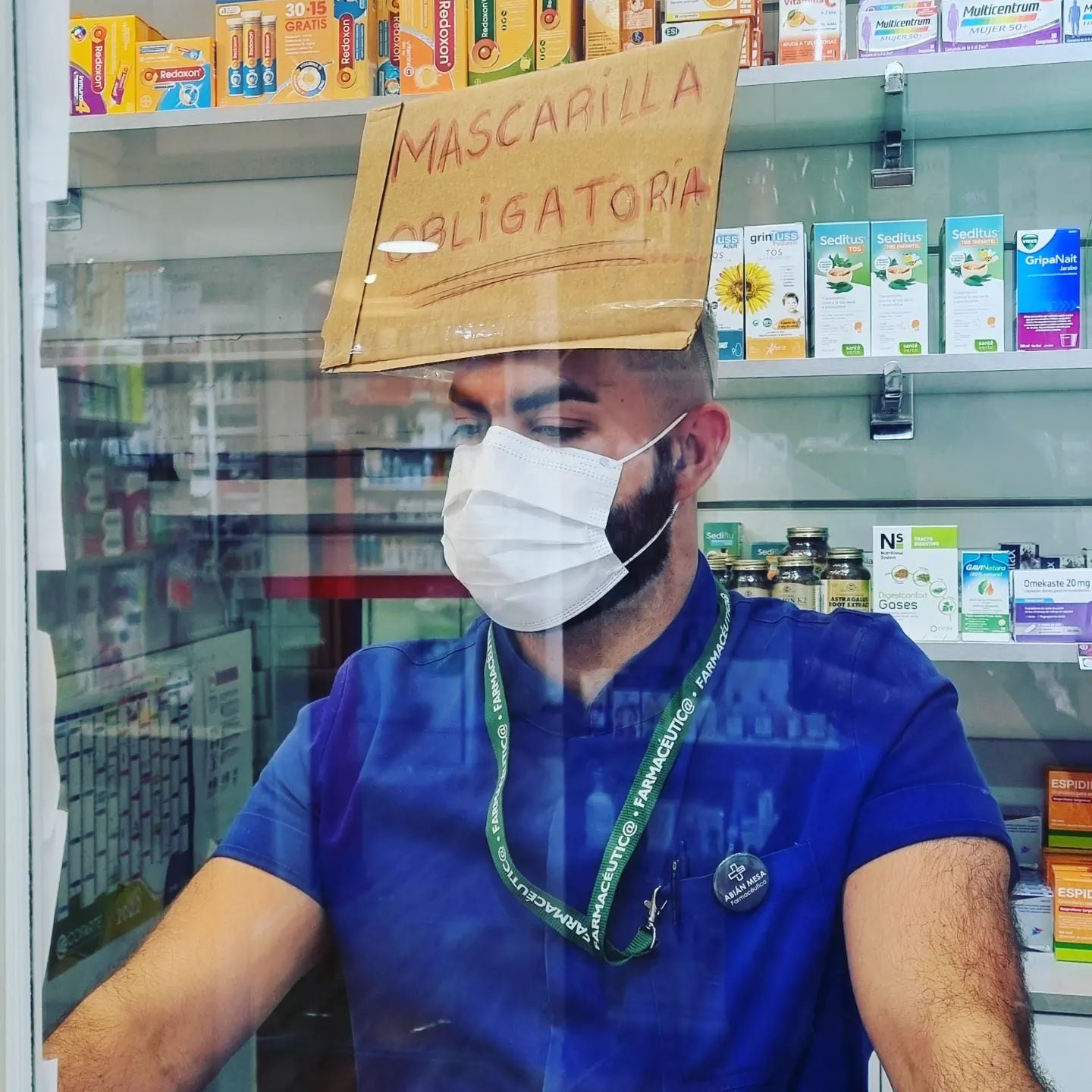 &quot;Mascarilla obligatoria&quot;: la decisión drástica de una farmacia en Canarias para que la gente cumpla con la obligación