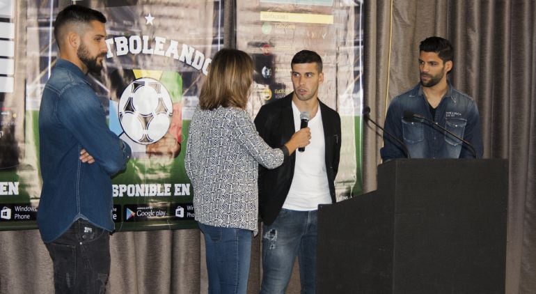 Moyá, Insúa y Lafita en la presentación de la app Futboleando