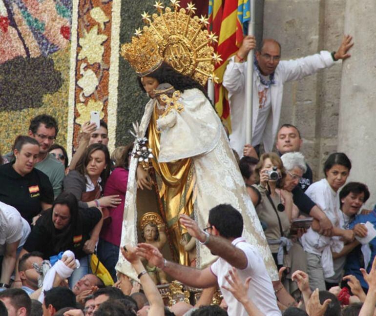 Traslado de la Virgen de los Desamparados