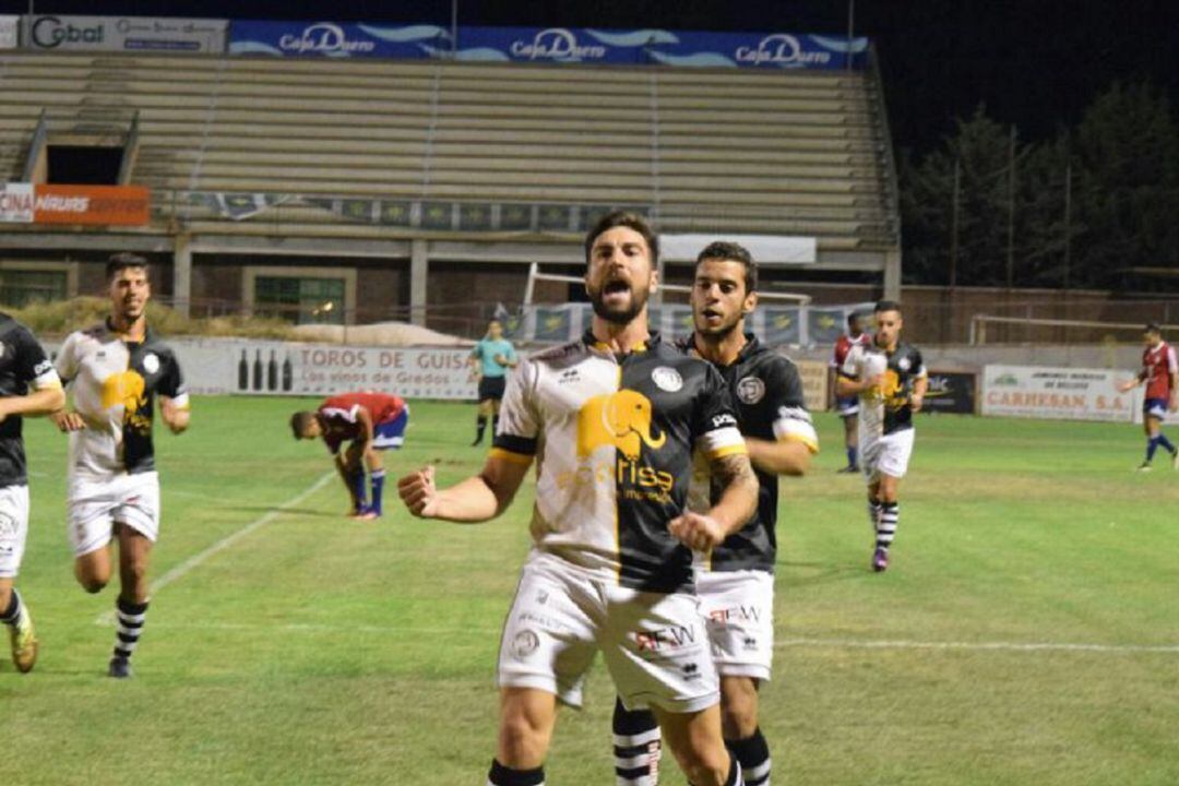 Isaac Manjón, en su etapa como jugador de Unionistas