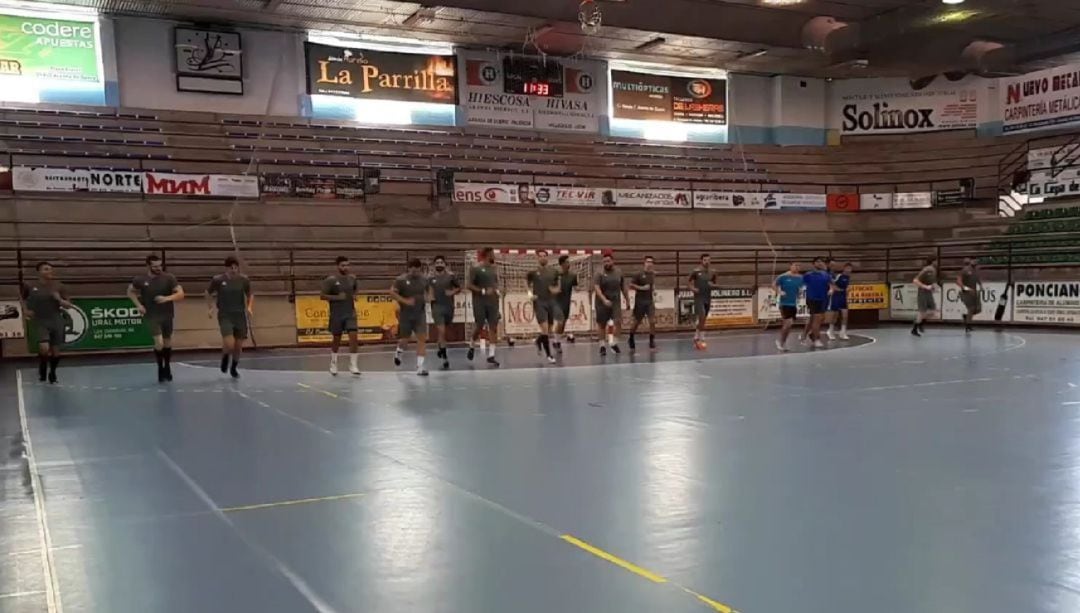 Uno de los entrenamientos del Villa de Aranda durante la pasada temporada.