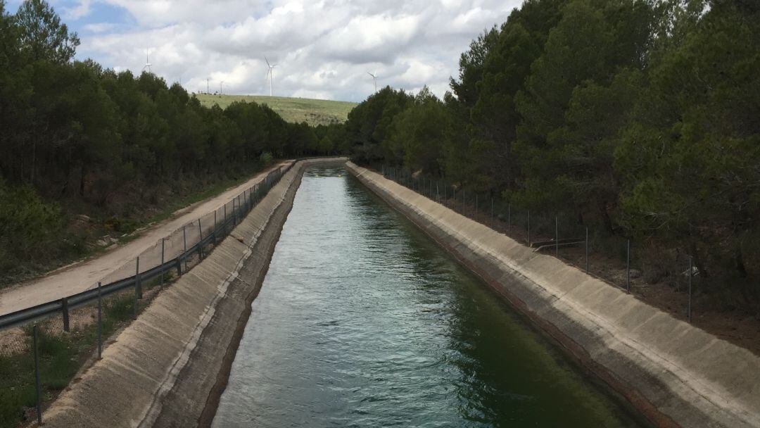 El canal del trasvase Tajo-Segura, a su paso por la provincia de Cuenca