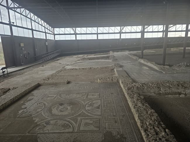 Uno de los murales del parque arqueológico de Carranque (Toledo)