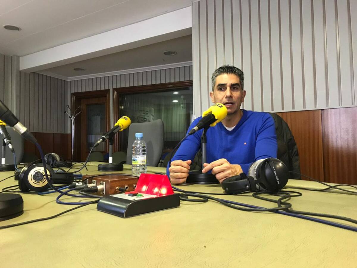 Jota González: "Entrenar a los grandes jugadores del Paris Saint Germain es más sencillo de lo que esperaba"