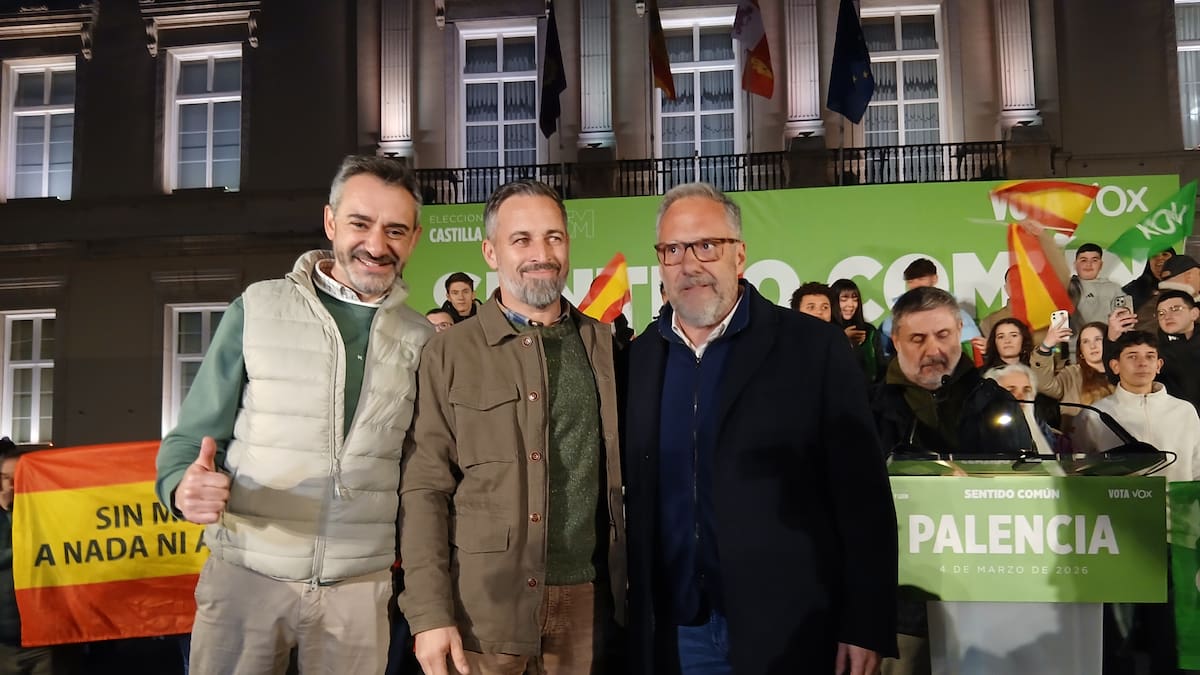 Abascal: "Pedro Sánchez es capaz de todo por ocultar que su corrupción mata, como ha matado en Adamuz a 47 españoles"