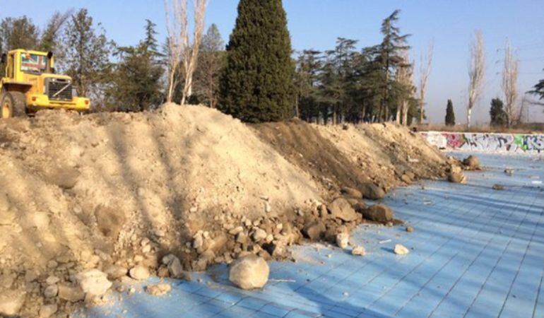 Los concejales analizarán posibles soluciones al problema de seguridad en la piscina abandonada