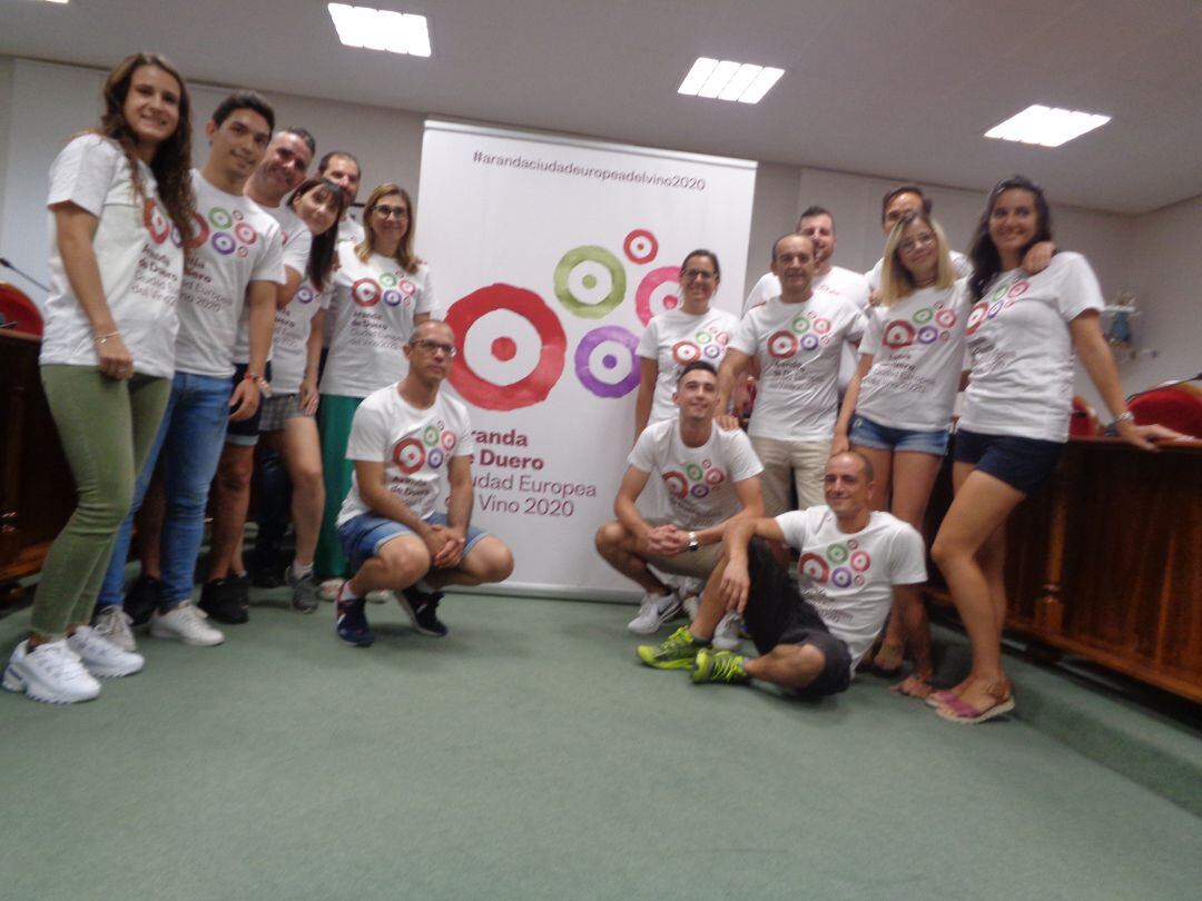 El equipo que participará en el concurso se presentaba este lunes en el salón de plenos