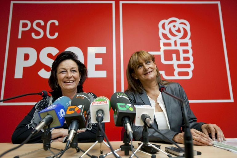 Las senadoras del Partido Socialista, Ruth Porta Cantoni junto a Carmela Silva Rego