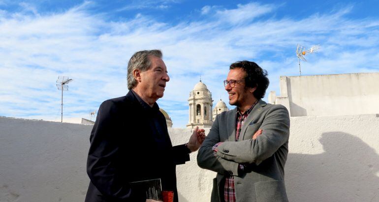 Iñaki Gabilondo con el alcalde de Cádiz, José María González