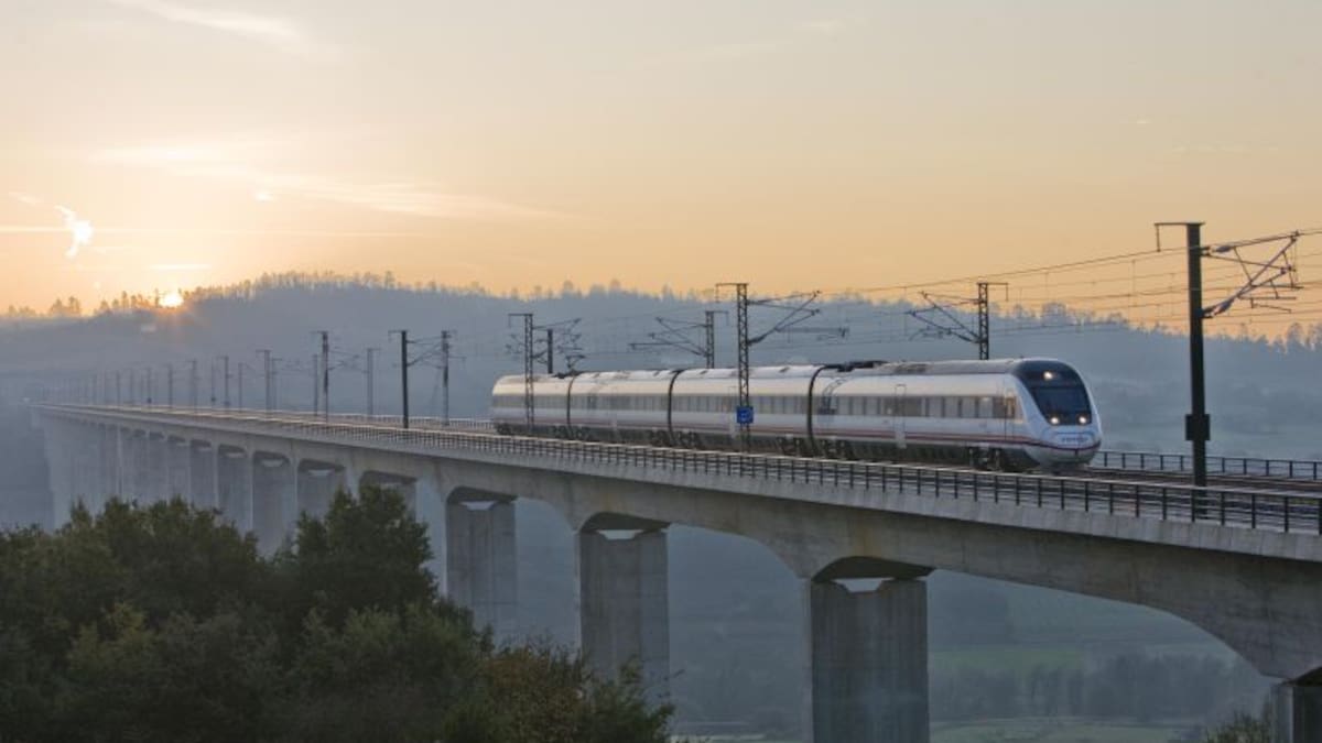 Los servicios de tren entre A Coruña y Ourense y la conexión con el AVE, afectados por las pruebas del ERTMS