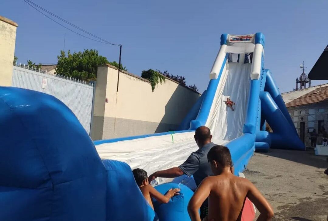 Las actividades acuáticas son las protagonistas en las fiestas de Casarrubuelos