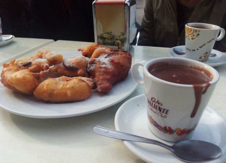 Cada valenciano gasta en Fallas una media de 30 euros al día 