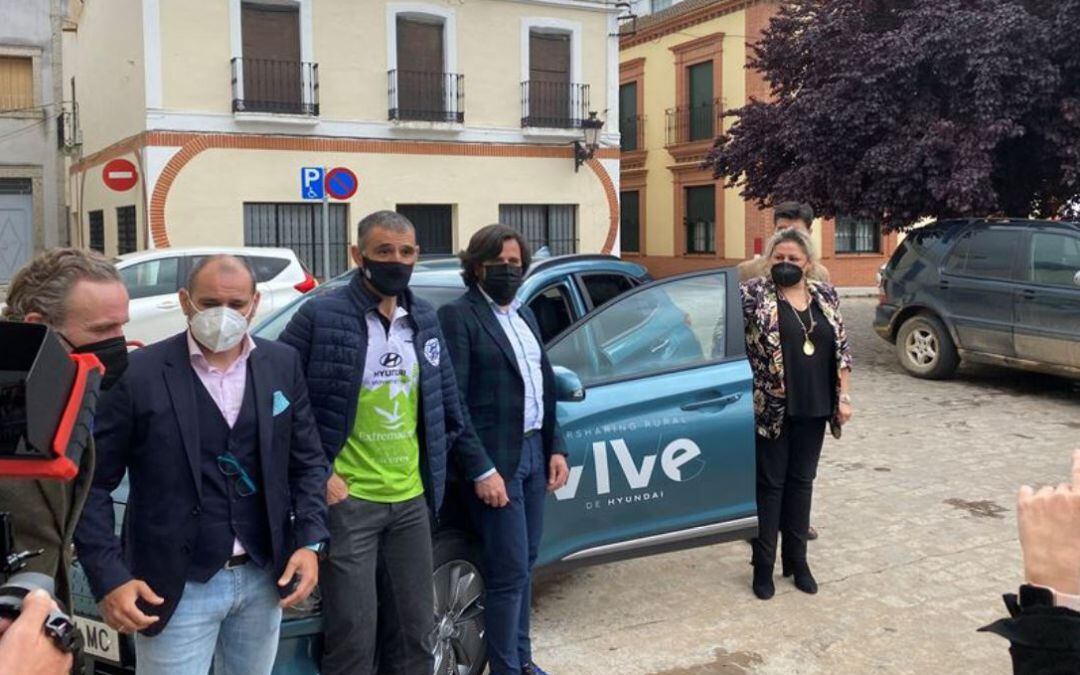 Talavera la Real se une a un proyecto de coche compartido 100% eléctrico