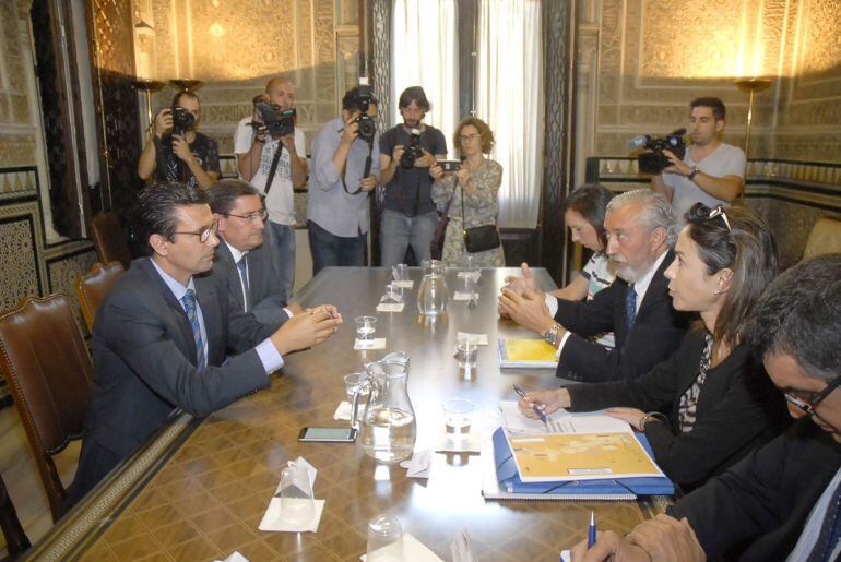 Cuenca y Entrena, durante la reunión mantenida meses atrás con el Secretario de Estado de Infraestructuras.