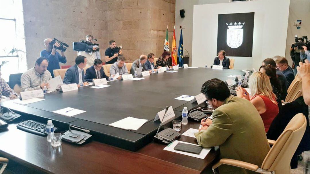 Reunión del Pacto por el Ferrocarril