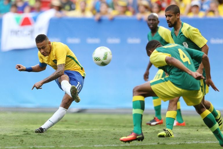 El jugador de Brasil, Neymar Jr., durante el primer partido de la selección brasileña ante Sudáfrica.