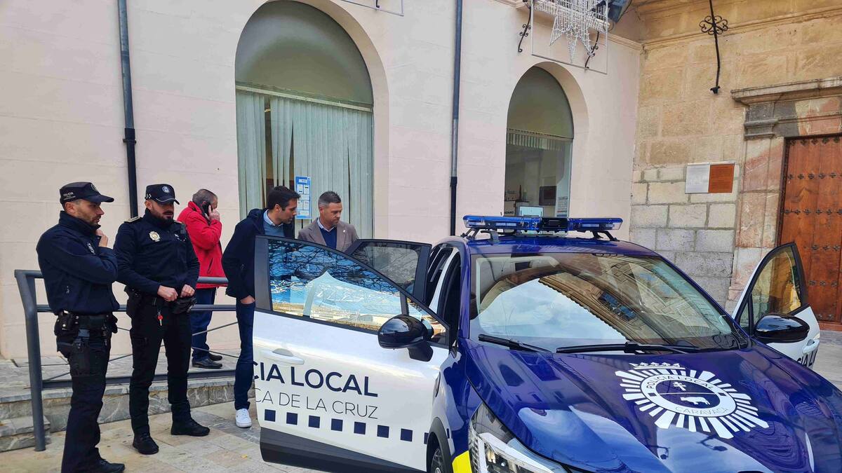 Caravaca refuerza los medios de la Policía Local con su primer vehículo híbrido