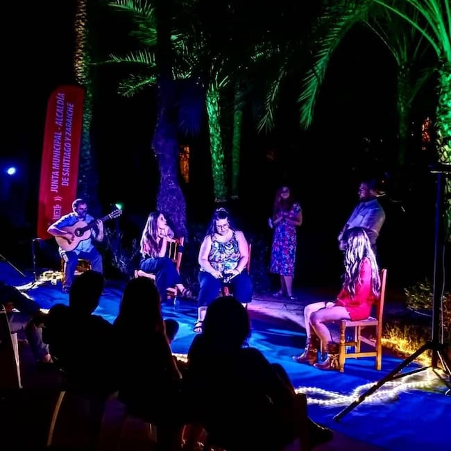 Actuación de Mujeres Troveras en las fiestas de La Magdalena 2021. Isabel Martinez, Paqui Martínez, Natalia Martín y Emilio del Carmelo.