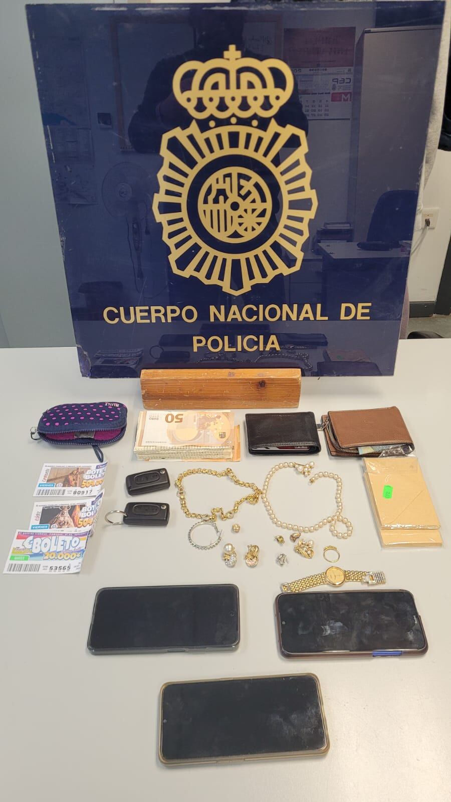 Foto del material incautado por parte de la Policía Nacional.