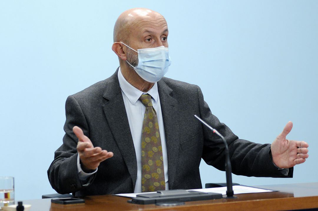 El ministre de Salut, Joan Martínez Benazet, durant la roda de premsa d'aquest divendres.