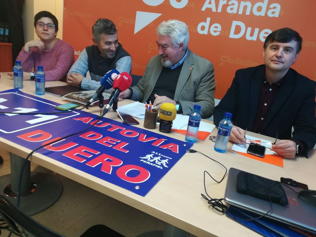 De izq a dcha, Leonor de Diego Alberto Martín de Diego, José Ignacio Delgado y Francisco Martín Hontoria, concejal arandino de Ciudadanos