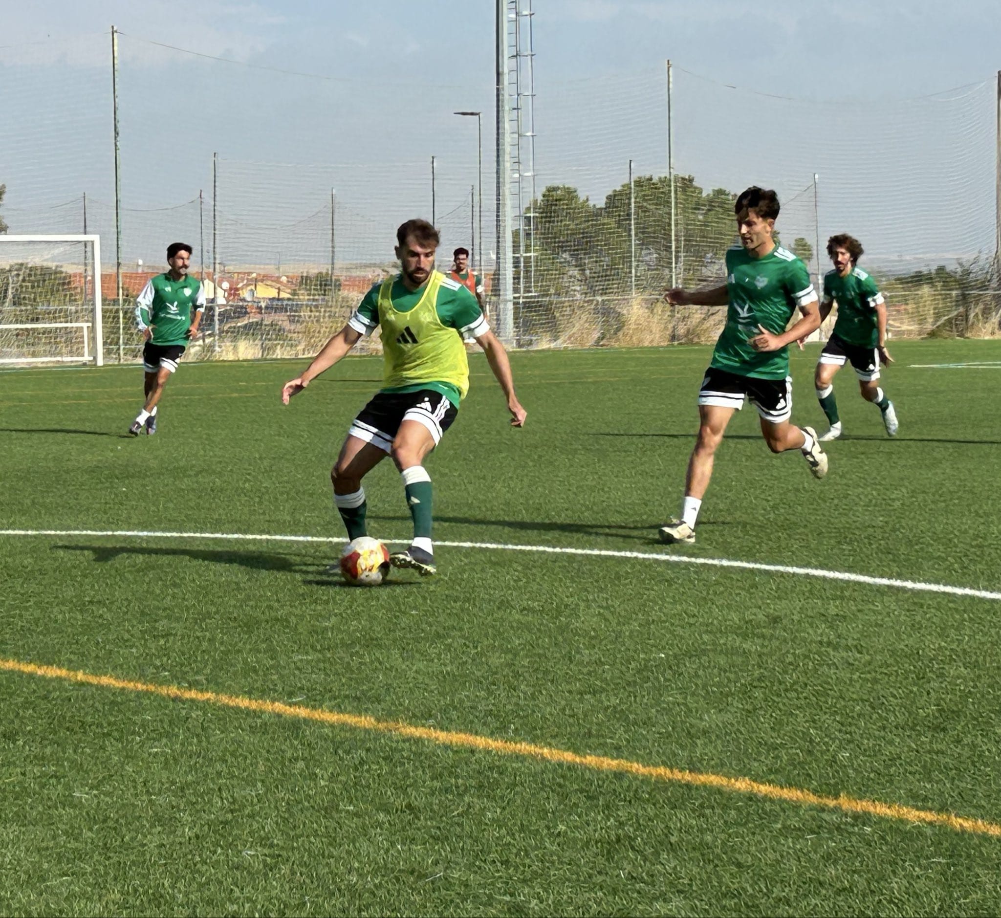 Entrenamiento del Club Polideportivo Cacereño antes de recibir al Tenerife (domingo, 21:00)