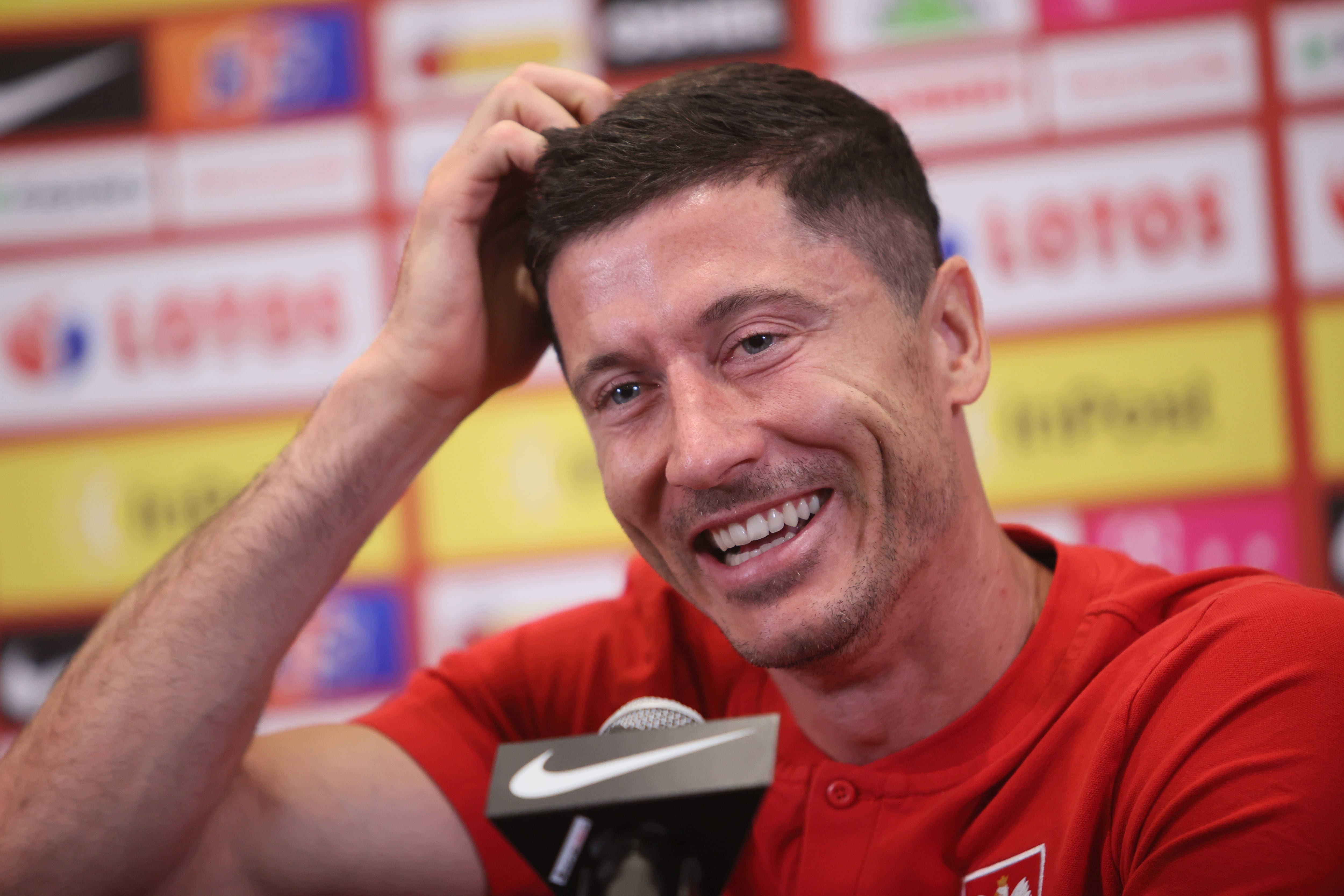 Robert Lewandowski, durante una rueda de prensa con la selección polaca