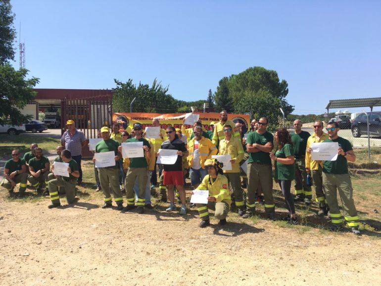 Trabajadores del Centro de Defensa Forestal de Ronda. 