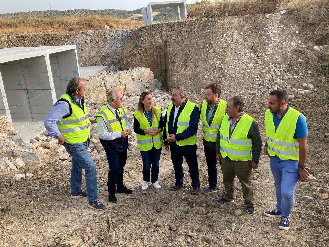 Visita a las obras de mejora de la vía pecuaria de Arjonilla a Andújar como herramienta de vertebración de los espacios agrícolas.