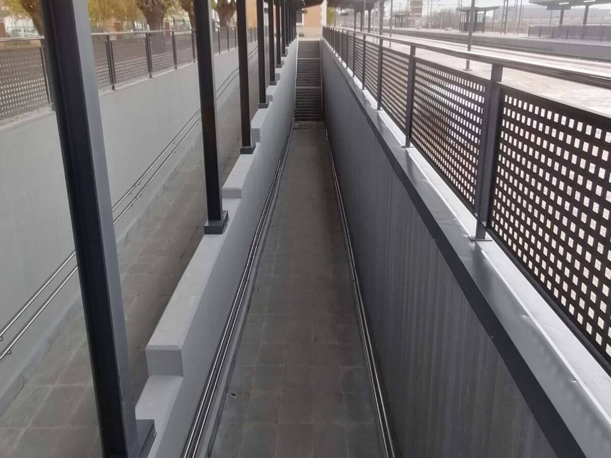 Finalizan las obras del paso inferior entre andenes en la estación de Villarrobledo